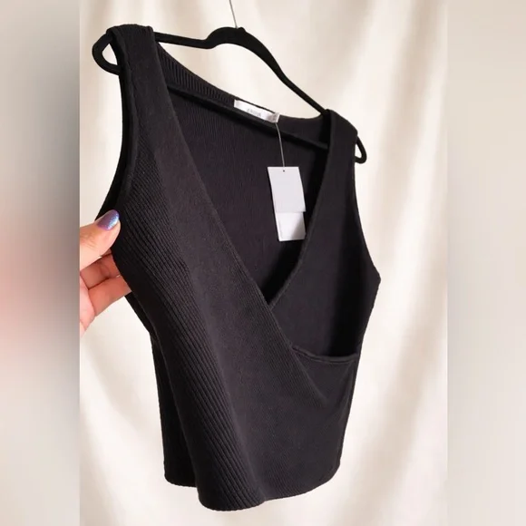 JUSTFAB Black Ribbed Wrap Sleeveless Top – NWT Size: XXL - Picture 3 of 4